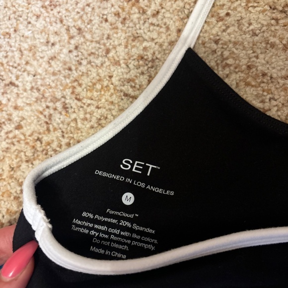 SET Active Black and White Sports Bra - Picture 4 of 4